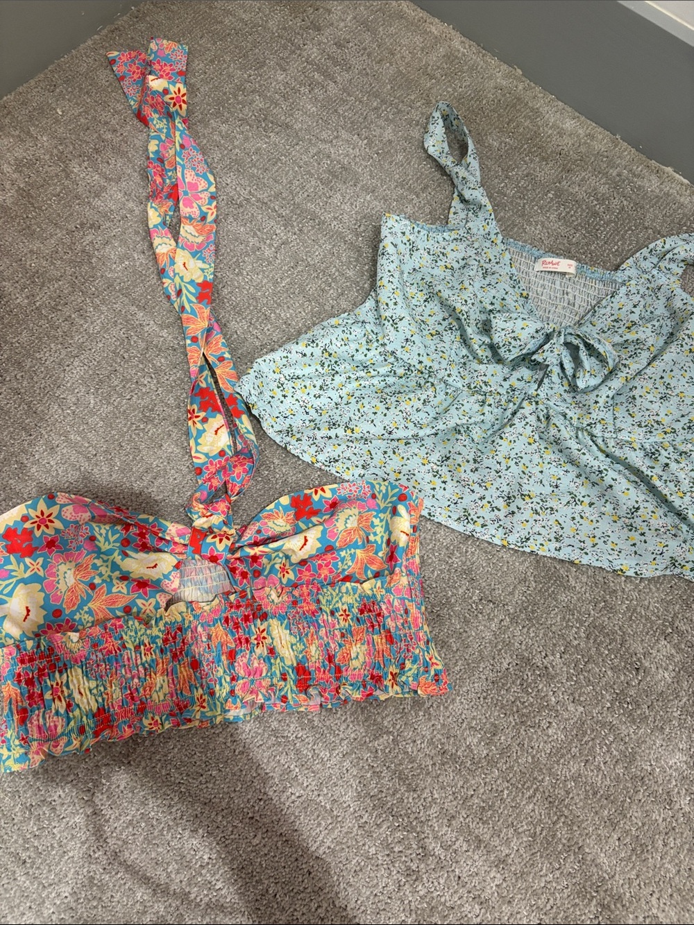 Two Floral Crop Tops - Multicolor & Light Blue